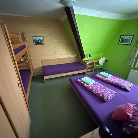 Hotel Zatisi جانسك لازني الغرفة الصورة